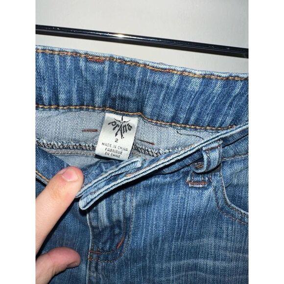 Prana Denim Blue Capri Shorts‎ - size 2 - Picture 3 of 3